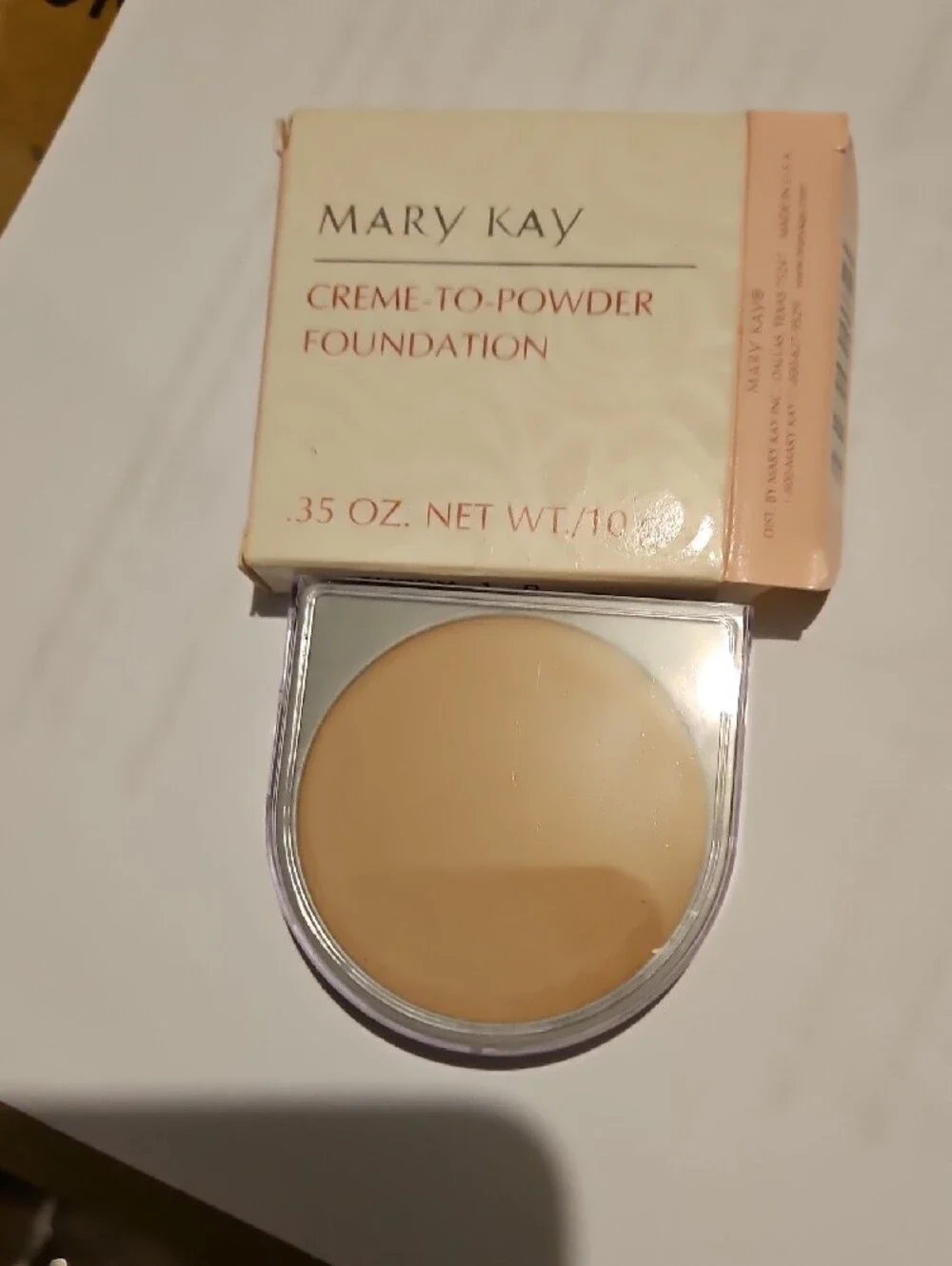 Mary Kay Creme-to-Powder Foundation - Cream / Ivory 1.0